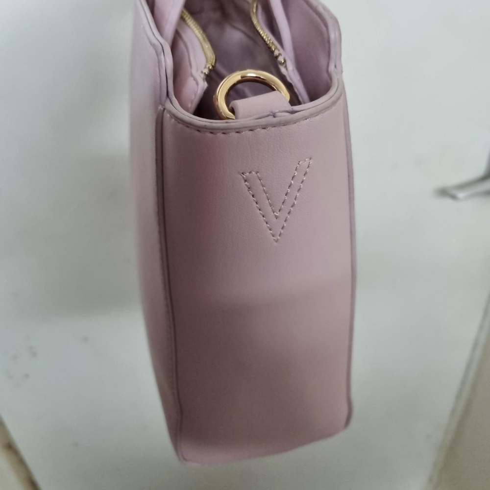 Light pink /black valentino bagMedium sized Detachable strap. - Picture 3 of 3